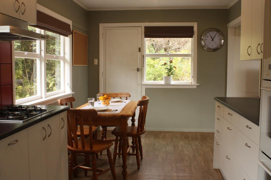 Tahuna Hills Guesthouse Нельсон Екстер'єр фото